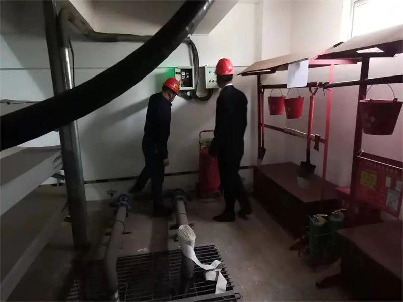 221684715225445685.jpg 榆神電力公司:提前布控“雨季三防”工作.jpg