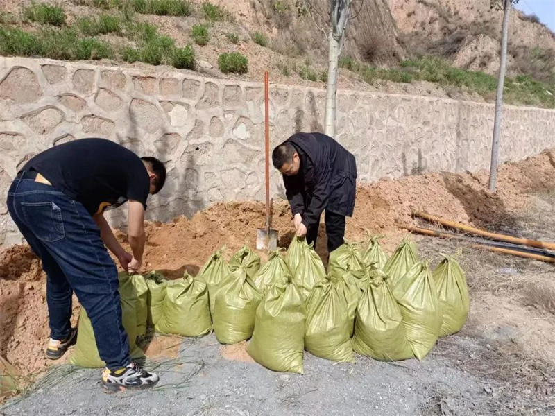 221684715239546020.jpg 榆神電力公司:提前布控“雨季三防”工作(2).jpg