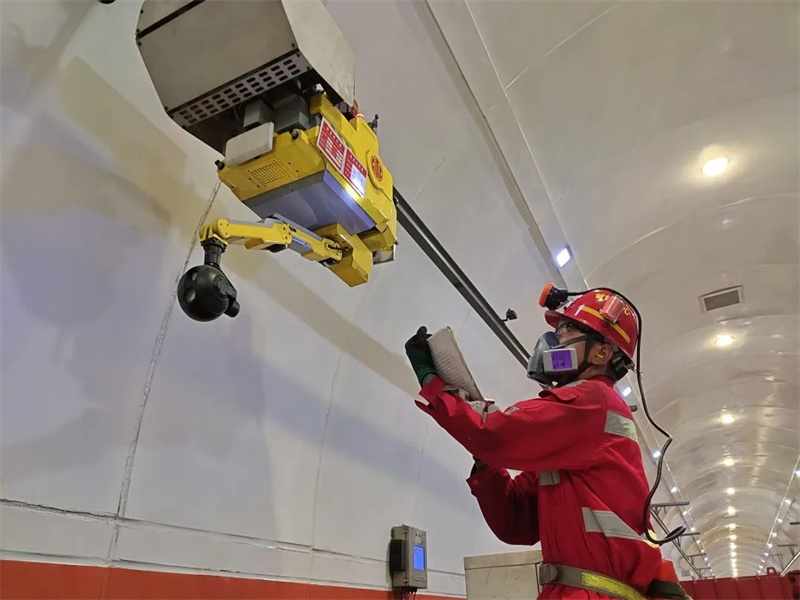 051688548463242888.jpg 年中成績單丨運維分公司:“上學期”交出優(yōu)異“成績單”(3).jpg